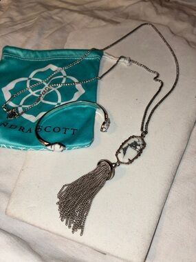 Kendra Scott Howlite Everly Necklace & Bracelet Set